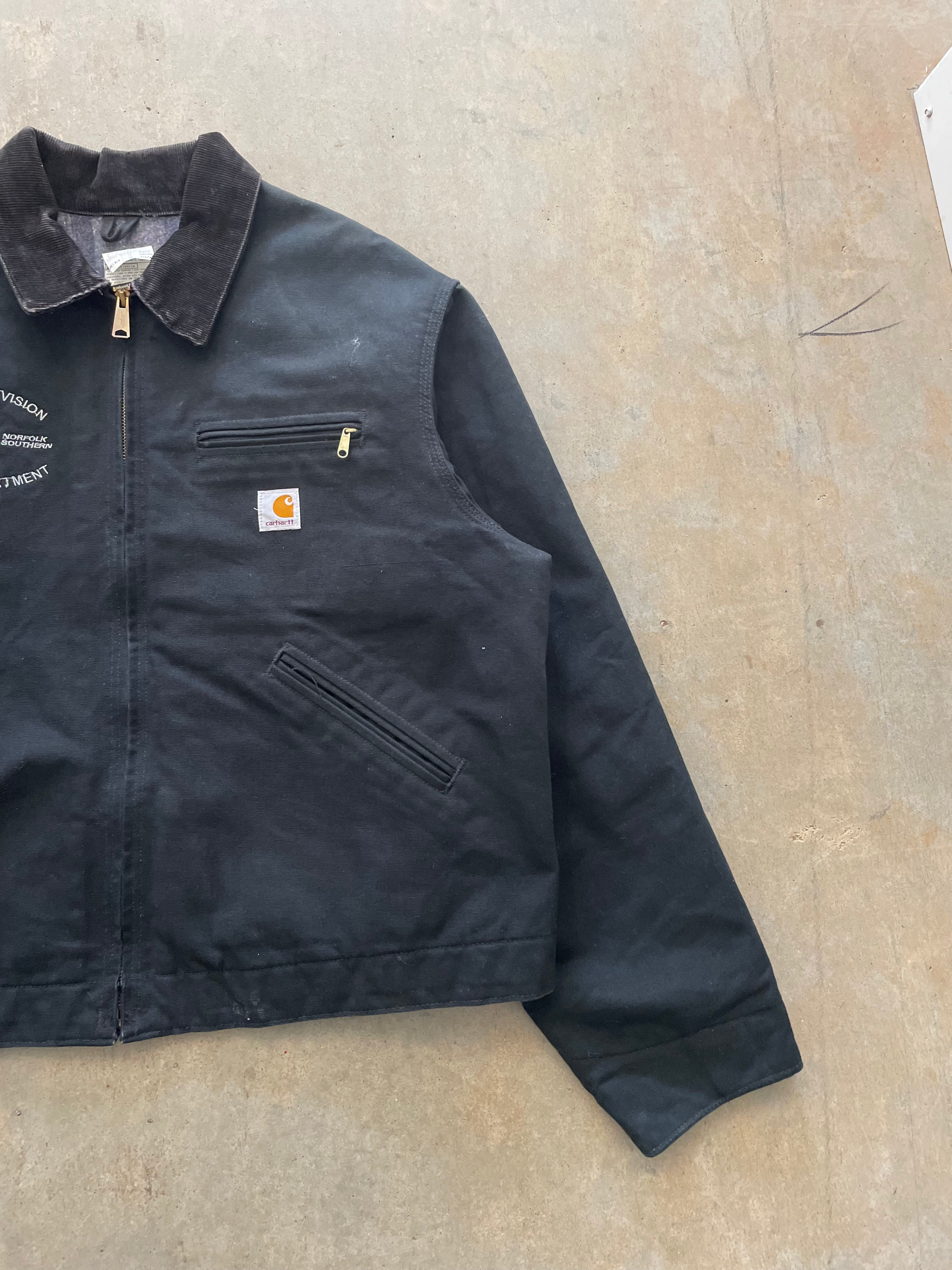 VINTAGE BLACK CARHARTT DETROIT JACKET-XL