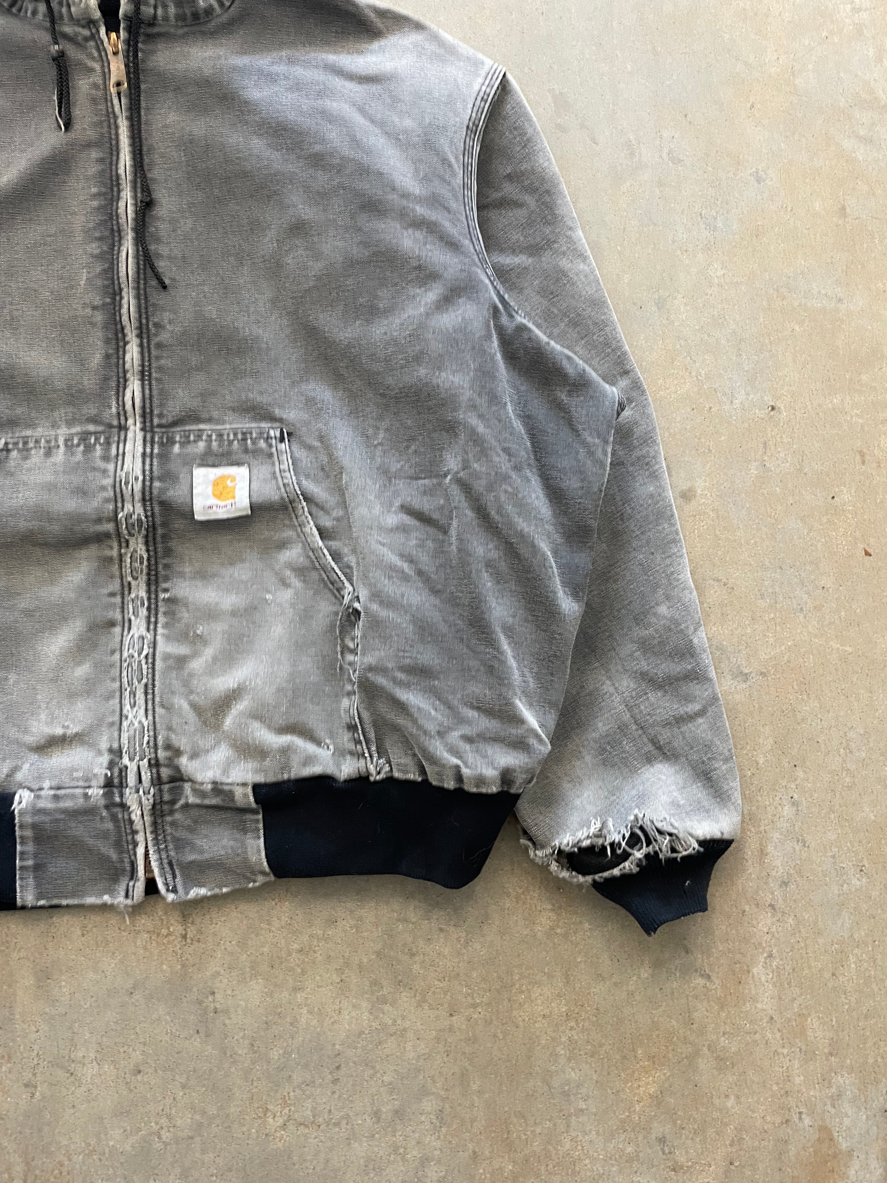 VINTAGE FADED BLACK CARHARTT JACKET-L